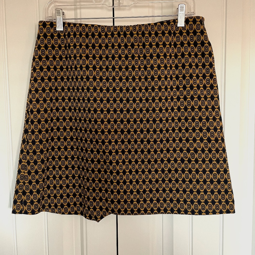 Cabi Brand Patterned Skirt Size Medium